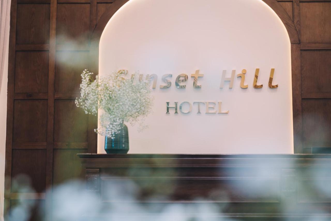 Отель Sunset Hill Dalat Экстерьер фото