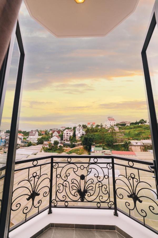 Отель Sunset Hill Dalat Экстерьер фото